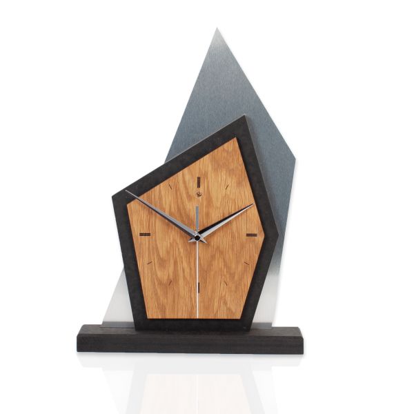 Designer-Standuhr „Mountain Range“ aus Holz