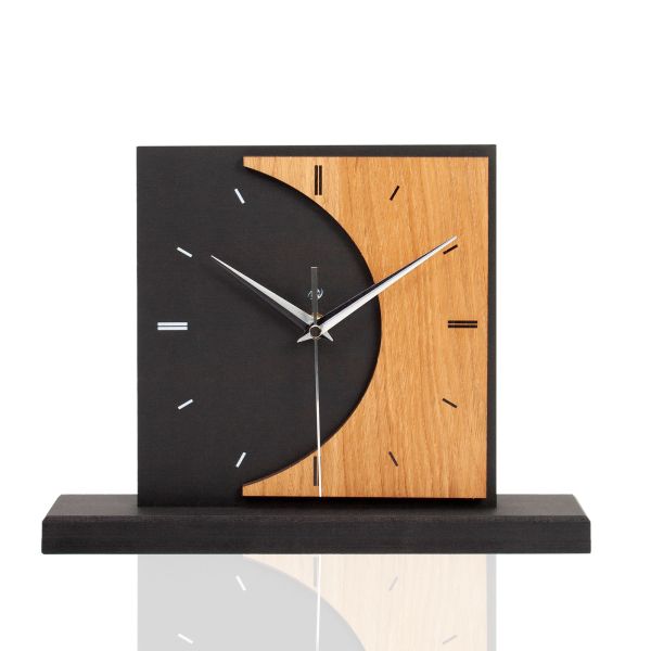 Design-Standuhr „Brown Moon“ aus Holz – schwarze Tisch-Uhr ohne Ticken