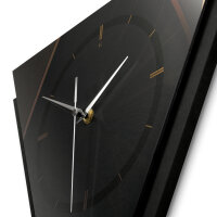 Dark Elegance – Triora Metallic Wanduhr aus Alu & MDF