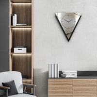 Abstract Elegance – Triora Metallic Wanduhr aus Alu & MDF