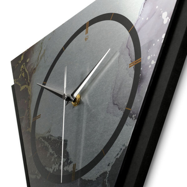Abstract Water – Triora Metallic Wanduhr aus Alu & MDF