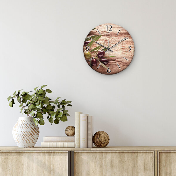 Oliven Design-Wanduhr aus Steinguss mit leisem Uhrwerk