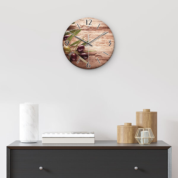 Oliven Design-Wanduhr aus Steinguss mit leisem Uhrwerk