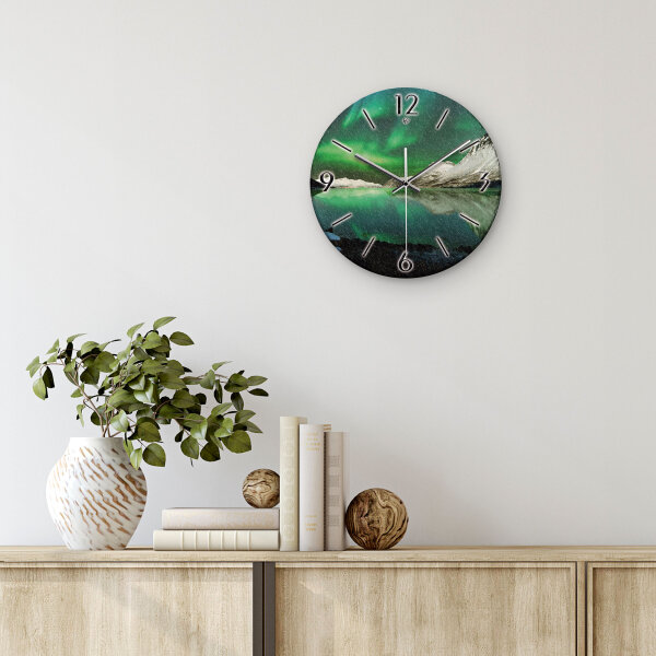 Polarlicht Design-Wanduhr aus Steinguss mit leisem Uhrwerk
