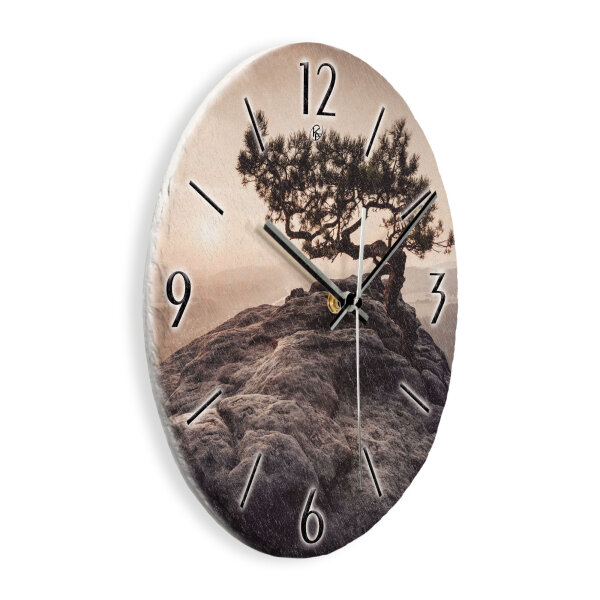 Einsamer Baum Design-Wanduhr aus Steinguss mit leisem Uhrwerk