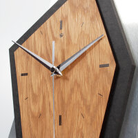 Mountain – Designer-Standuhr aus MDF mit Eiche & Metallic-Alu
