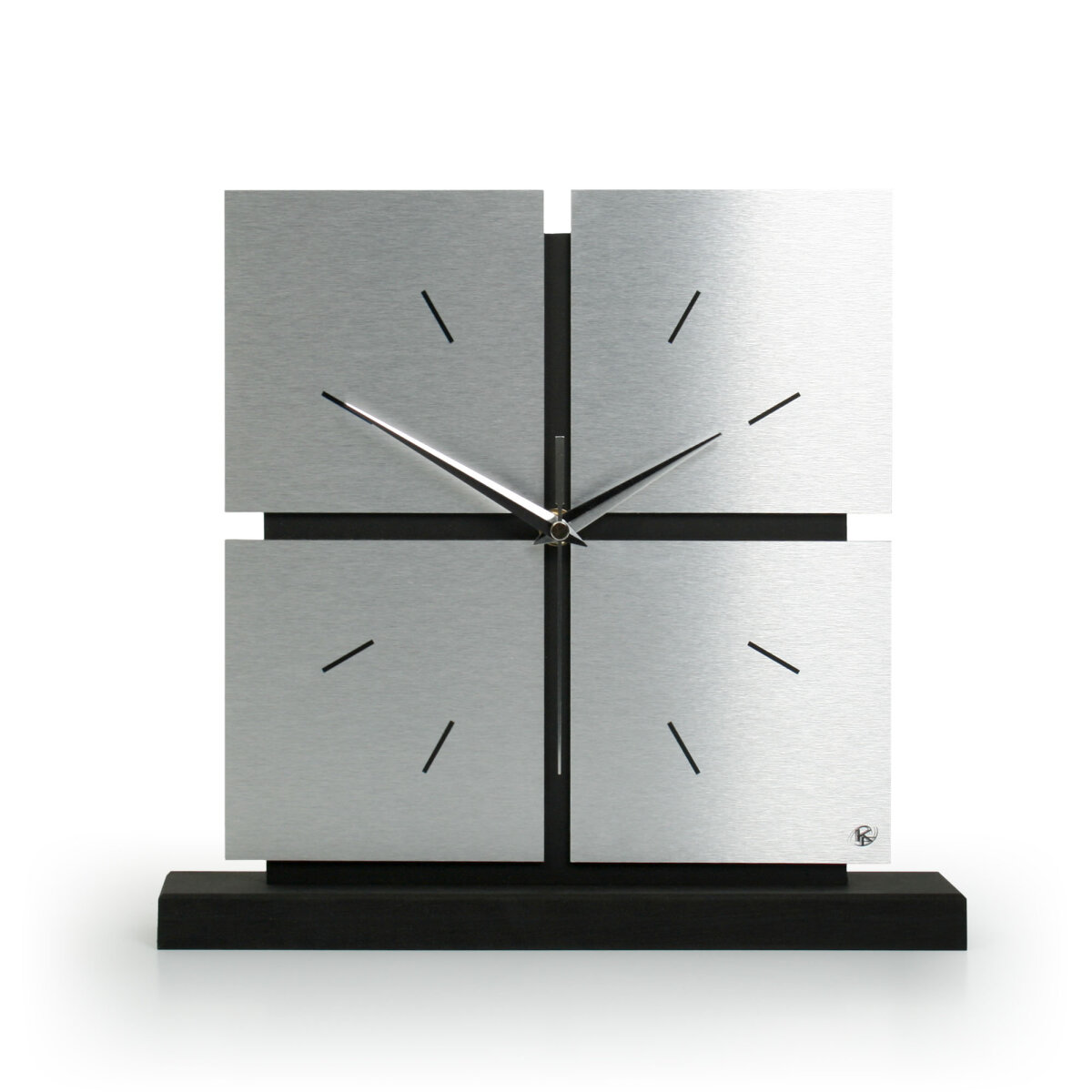Squares – Designer-Standuhr aus MDF mit Alu, Echtholz oder Steinfurnier