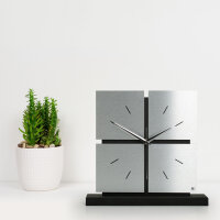 Squares – Designer-Standuhr aus MDF mit Alu, Echtholz oder Steinfurnier