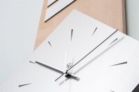 Design-Wanduhr aus Buche Massivholz mit flüsterleisem Uhrwerk | B-Ware