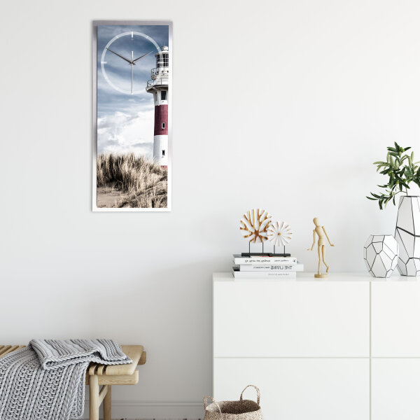 Leuchtturm – 3D Design-Wanduhr mit silbernem Alu-Rahmen