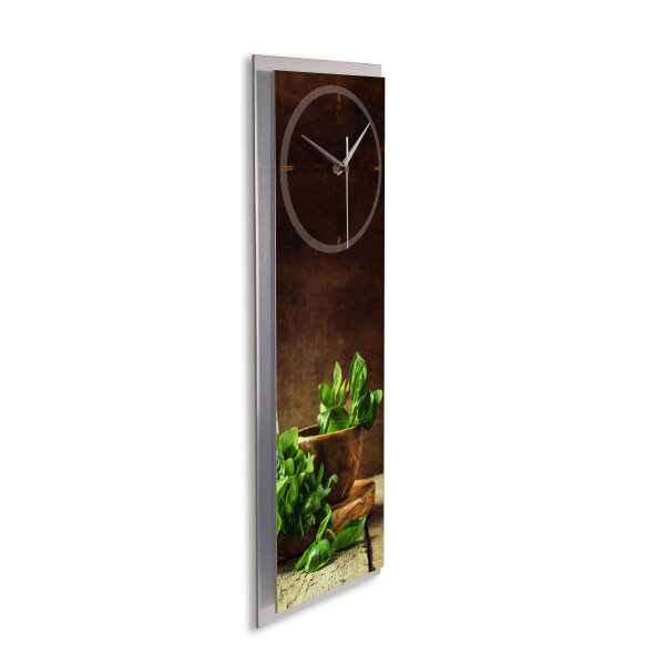 Kräuter Basilikum – 3D Design-Wanduhr mit silbernem Alu-Rahmen