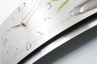 Relax – gewölbte 3D-Metallic-Wanduhr mit silbernem Alu-Rahmen