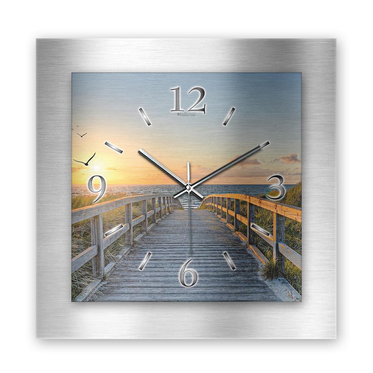 Weg zum Meer – 3D Design-Wanduhr mit silbernem Alu-Rahmen