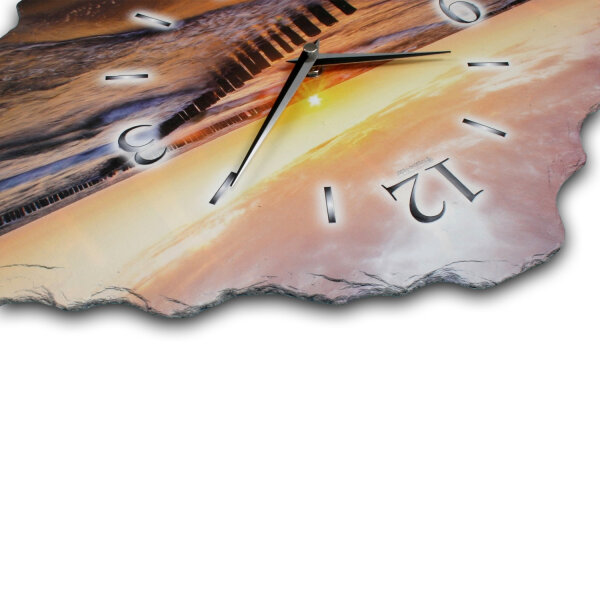 Strand Design-Wanduhr aus Steinguss mit leisem Uhrwerk