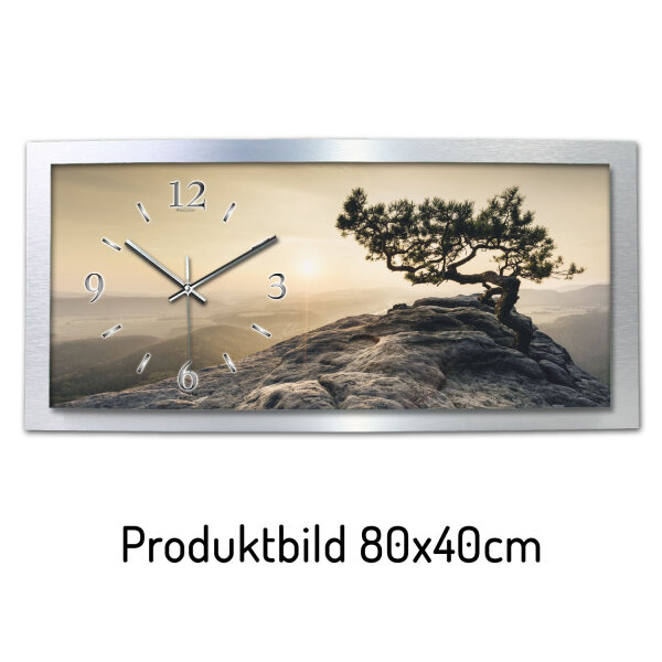 Einsamer Baum – gewölbte 3D-Wanduhr mit...