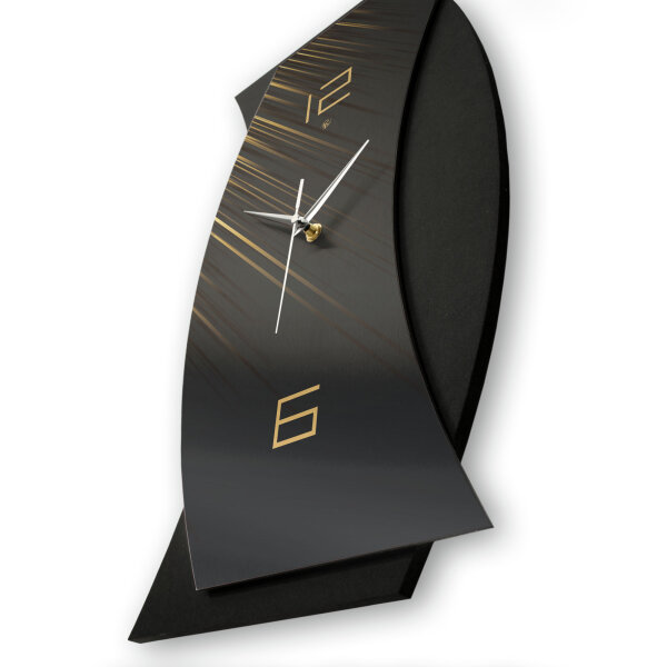 Light & Dark – Curvona Metallic Wanduhr aus Alu & MDF