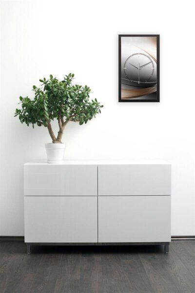 Dynamic – Vertora Metallic Wanduhr aus Alu & MDF