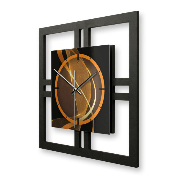 Dynamic – Quadria Metallic Wanduhr aus Alu & MDF