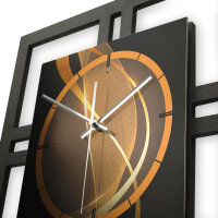 Dynamic – Quadria Metallic Wanduhr aus Alu & MDF