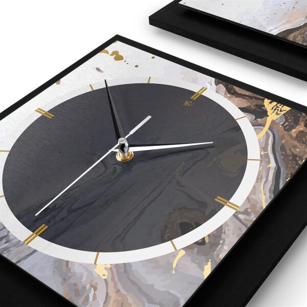 Liquid – Trivio Metallic Wanduhr aus Alu & MDF